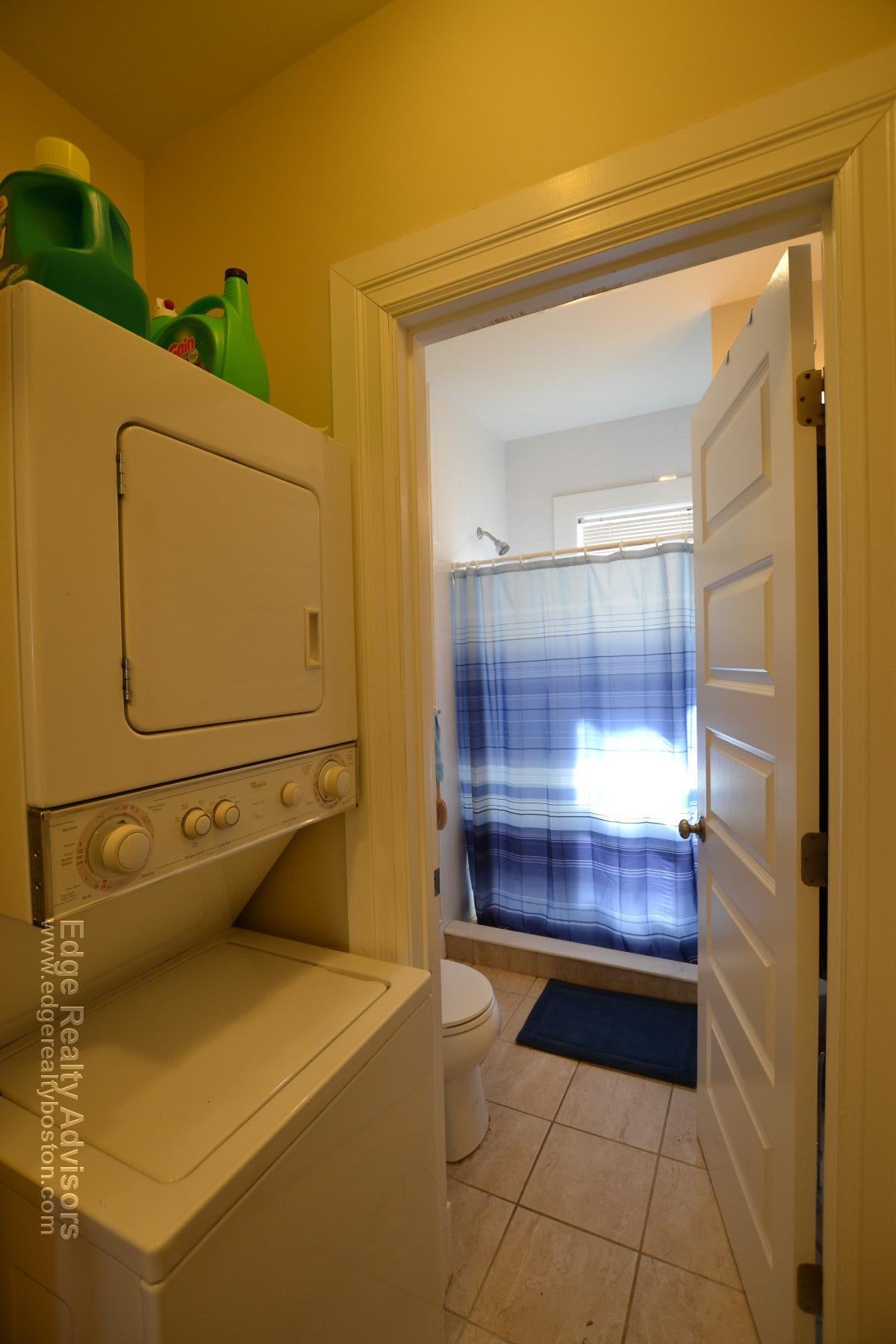 Building Photo - 73 Leicester St