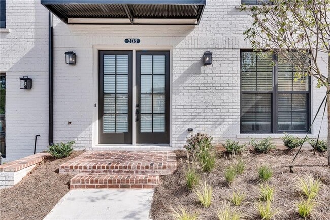 Building Photo - 308 Burgess Walk