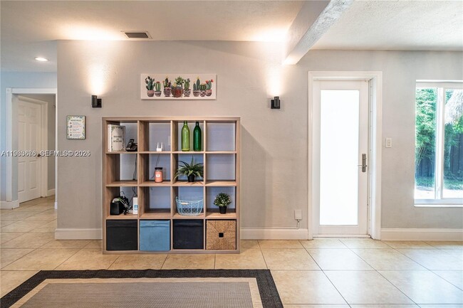 Building Photo - 1501 SW 35th Terrace