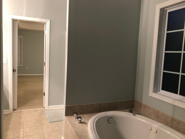 Building Photo - 1343 Chadwick Shores Dr