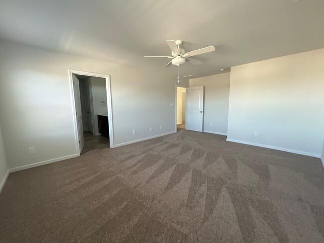 Building Photo - Brand New 4 Bedroom 2.5 Bath Home in Kerne...