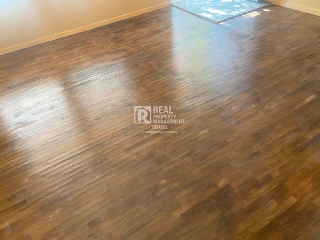 Building Photo - 43360 7th St E