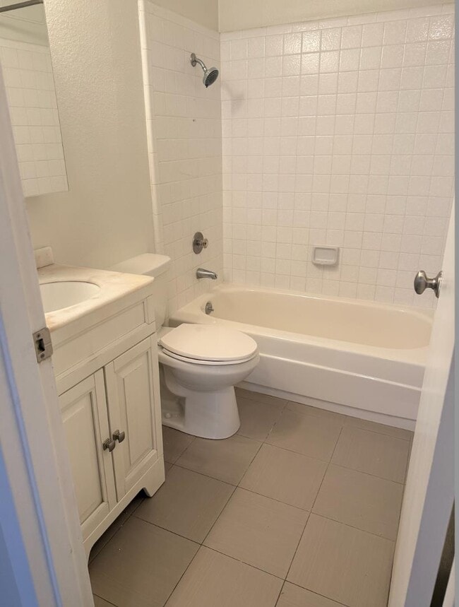 Building Photo - 6226 Shelter Creek Ln