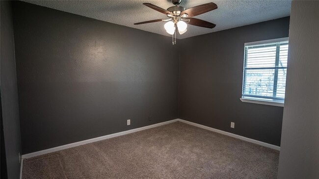 Building Photo - 10606 Topperwein Dr