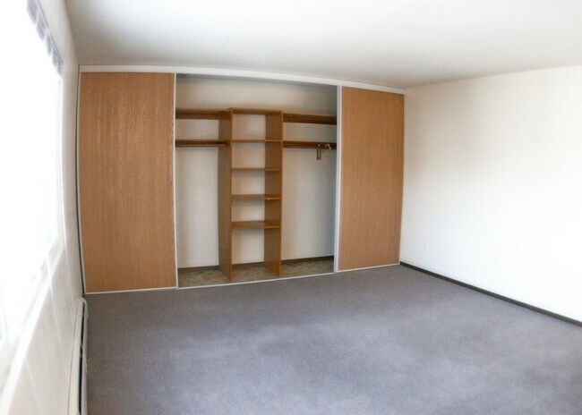 Building Photo - 2190 Robbins St