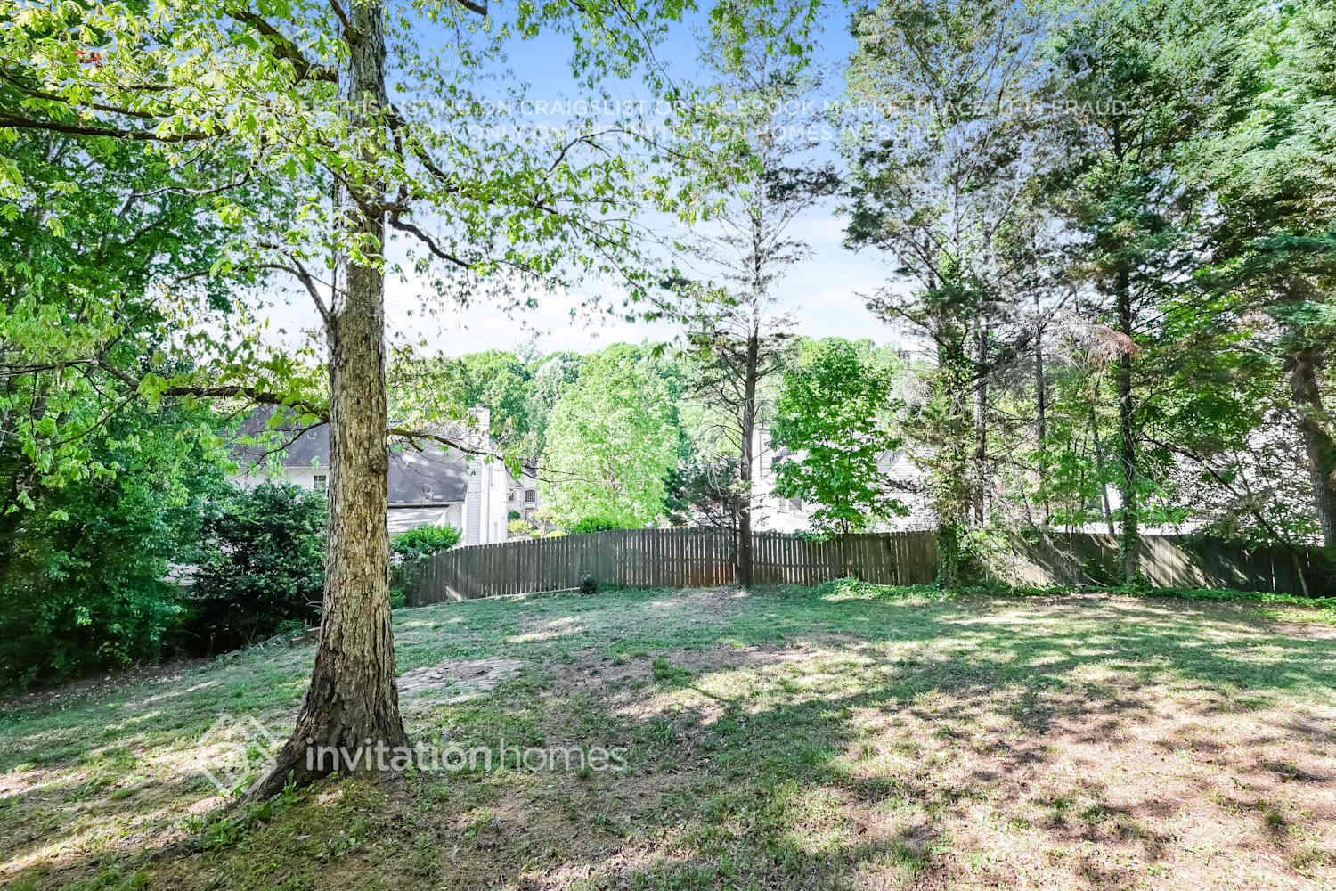 Building Photo - 275 Merritt Dr