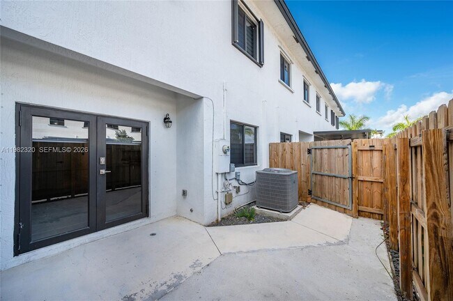 Building Photo - 13353 SW 250th Terrace