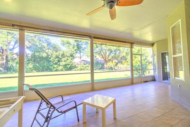 Building Photo - 1577 Cherry Ridge Dr