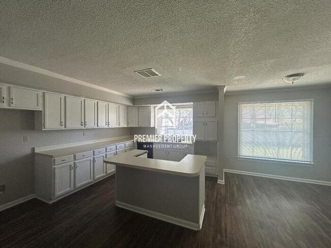 Building Photo - 7248 Germanshire Ln