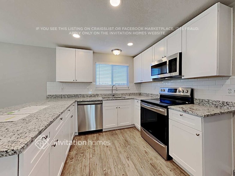 Building Photo - 6023 Poudre Way