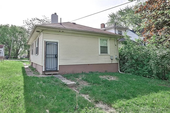 Building Photo - 11 Grove Ave