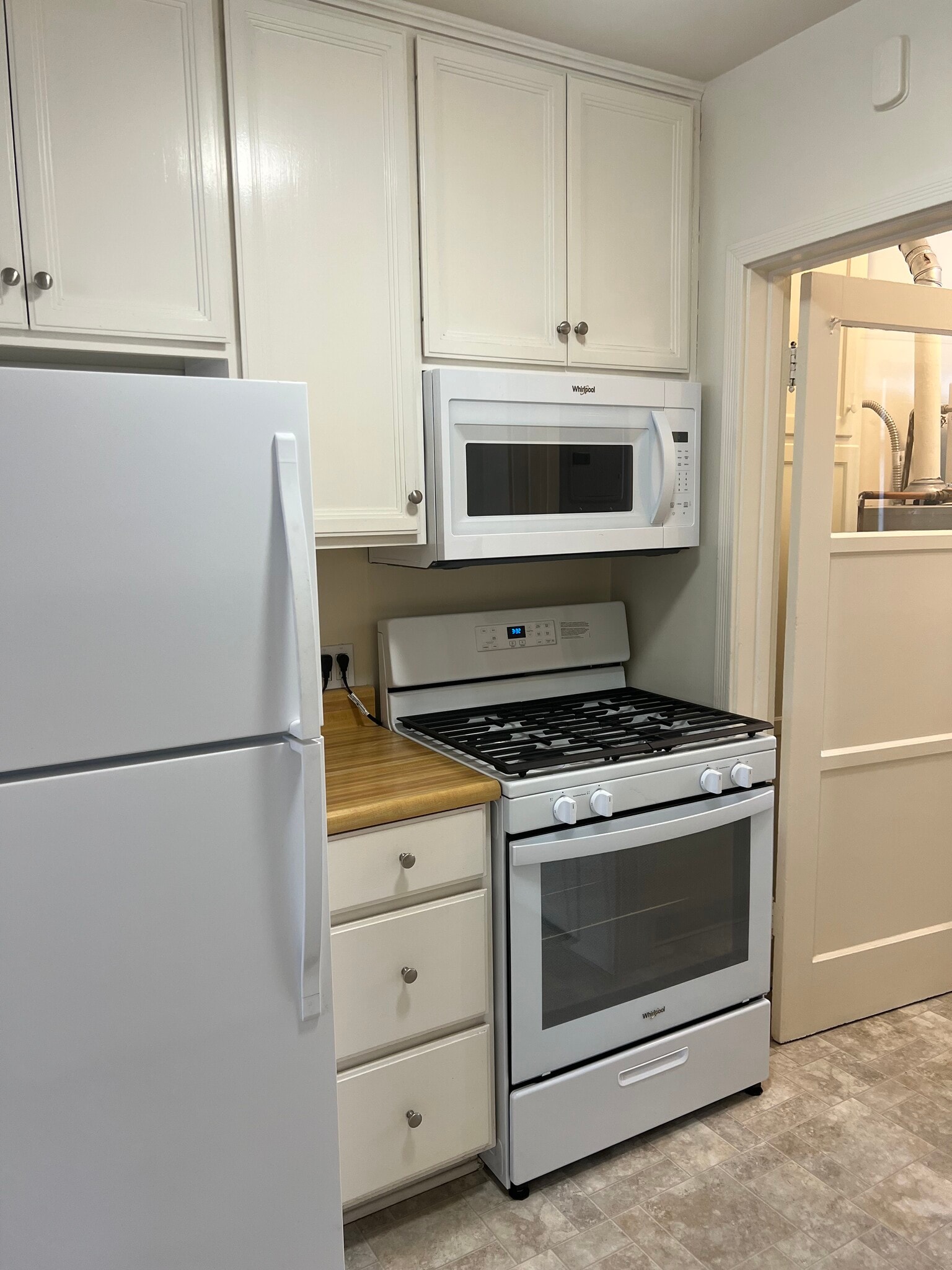 Kitchen - 519 S 7th St