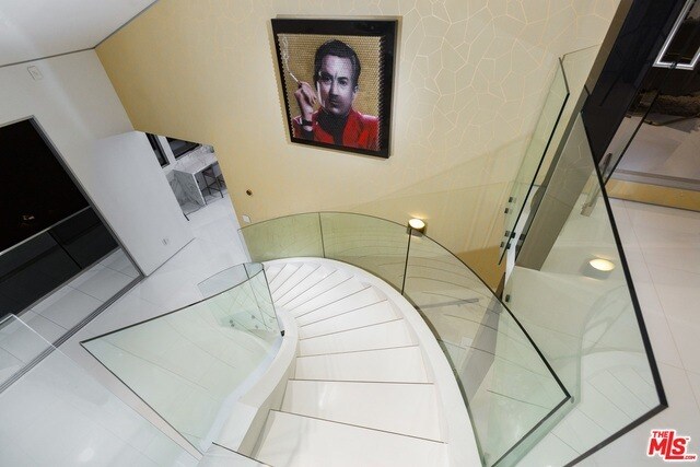 Building Photo - 1623 Viewmont Dr