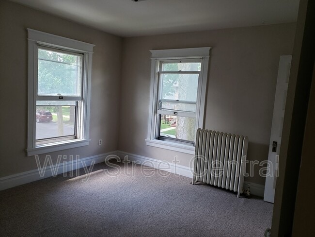 Building Photo - 1601 Madison St