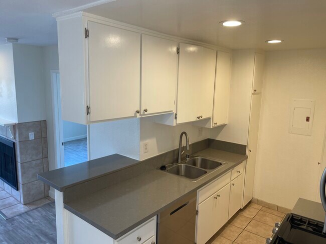 Building Photo - 4750 SEPULVEDA Blvd