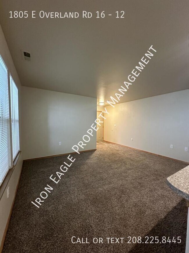Building Photo - 1805 E Overland Rd