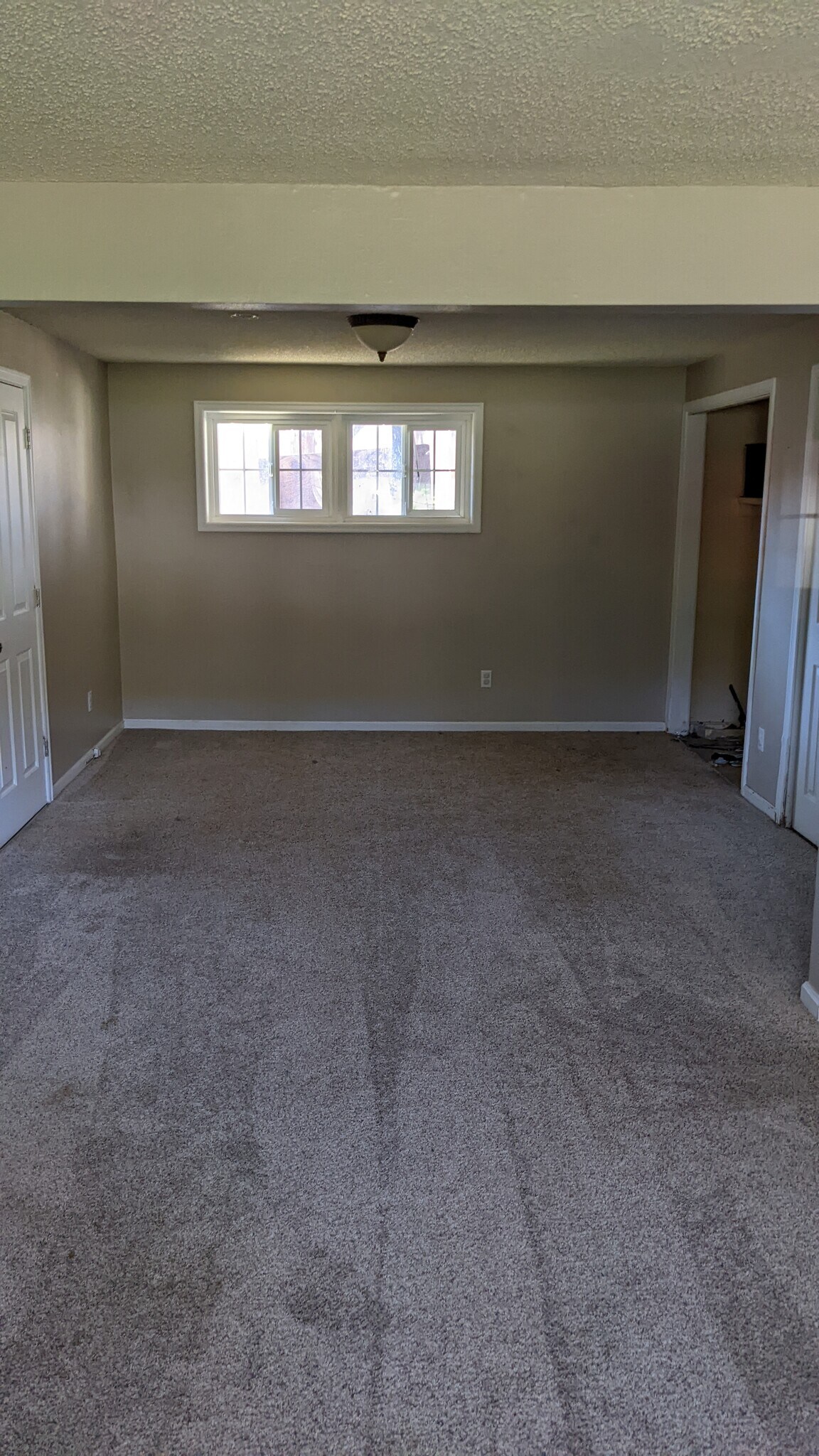 Building Photo - 1812 Tiffany St