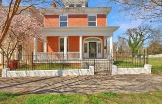 Building Photo - 507 W Washington St