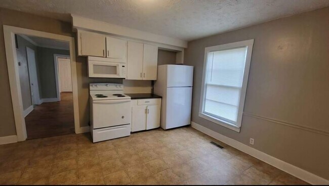Building Photo - 2 Bedroom House in Pryor