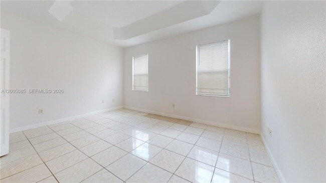 Building Photo - 2929 SE 2nd St