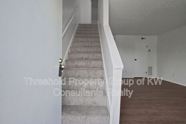 Building Photo - 2721 Brianlane Blvd