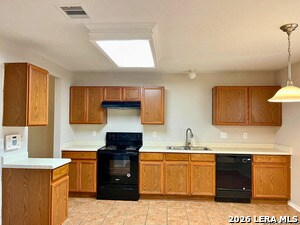 Building Photo - 6119 Ironmill Creek