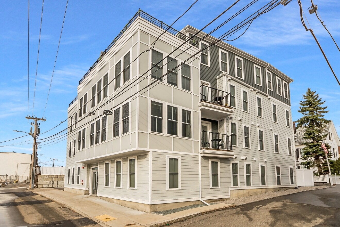 Building Photo - 71 Willow Ct