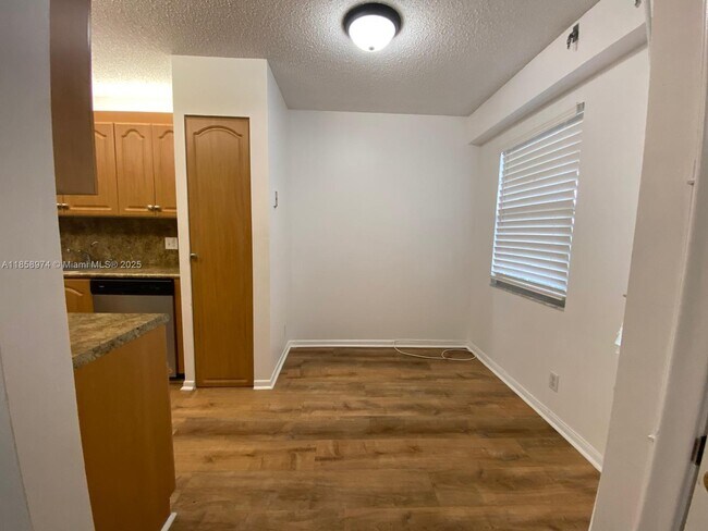 Building Photo - 13000 SW 15th Ct