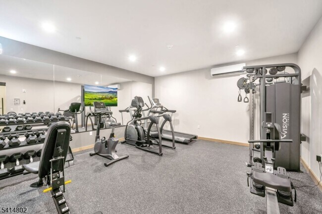 Building Photo - 308 Encampment Ct