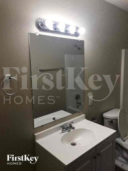 Building Photo - 1917 Joanna Ave