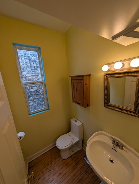 Building Photo - 3145 W Augusta Blvd