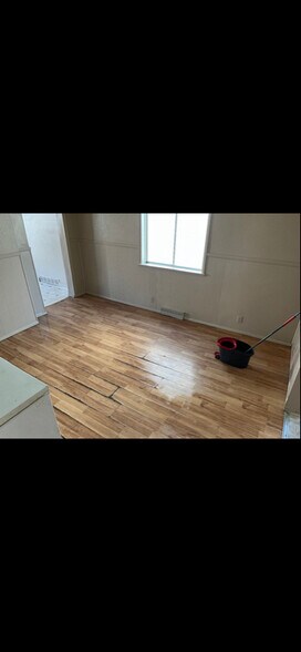 Building Photo - 116 Woodland Ave