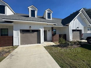 Building Photo - 101 Foster Grove Drive