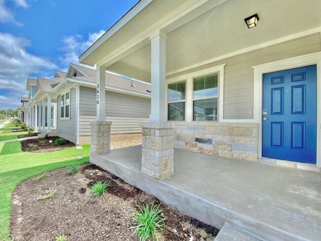 Building Photo - 2420 Pecan Island Dr