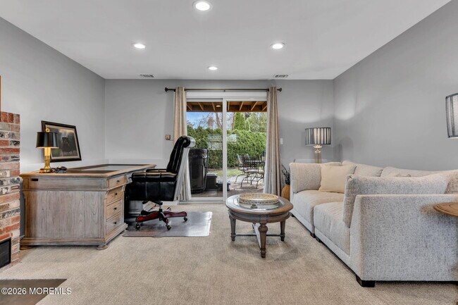 Building Photo - 2412 Homestead Ave