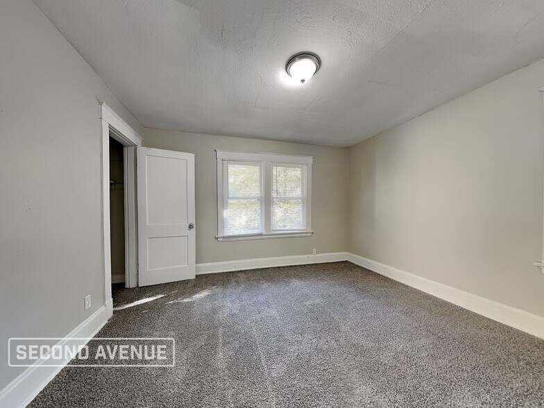 Building Photo - 4692 Winton Rd