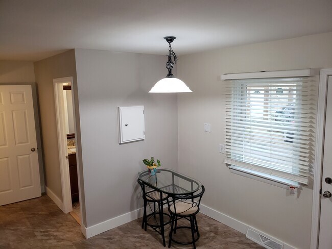 Building Photo - 5825 Balsam Rd