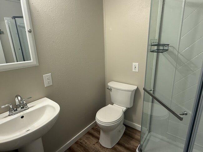 Building Photo - 3390 Canyon Dr