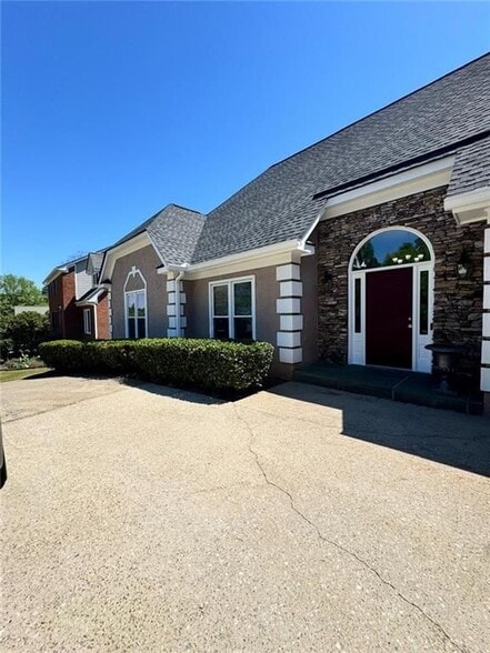 Building Photo - 1230 St Ives Ct