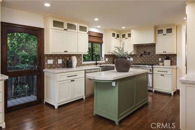 Building Photo - 33791 Granada Dr