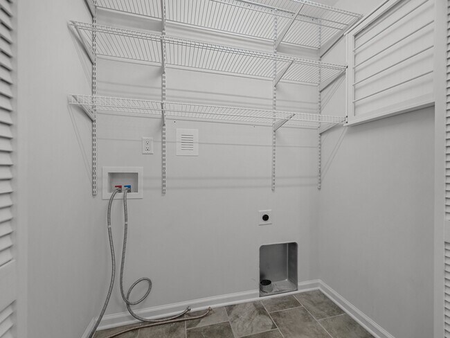 Laundry Closet - 139A James Ave