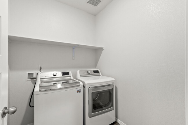 Building Photo - 7352 Frostline Pl