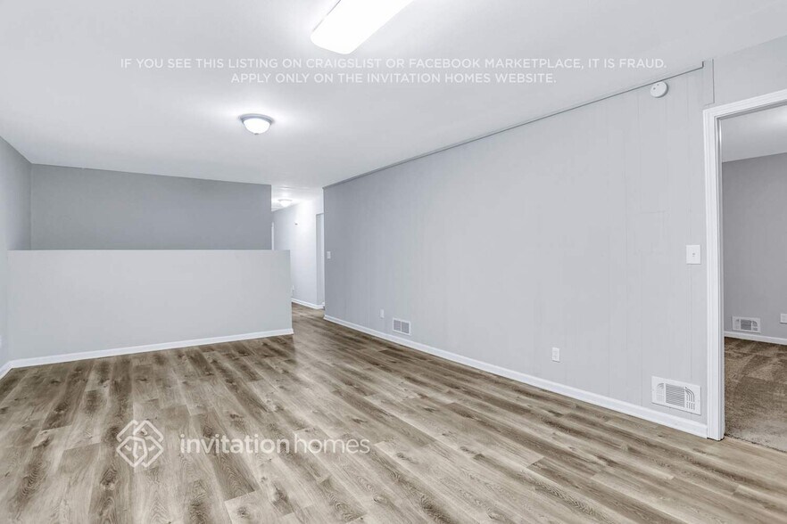 Building Photo - 3488 Pheasant Ct