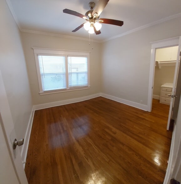Comfy Bedroom - 1335 2nd St