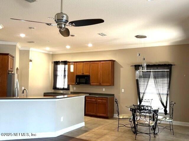 Building Photo - 2035 Medinah Ln