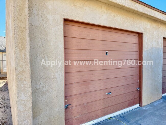 Building Photo - Spacious 2 Bed 1 Bath Home With Indoor Laundry Room