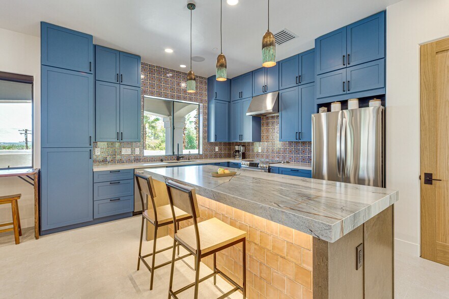 Building Photo - 2800 Cholla Pl