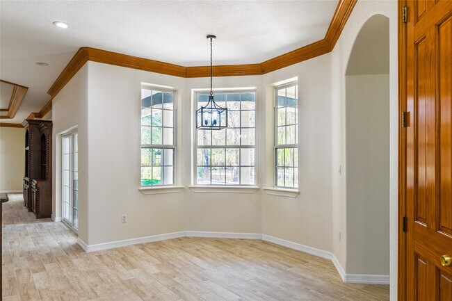 Building Photo - 12446 Willis Waukegan Rd