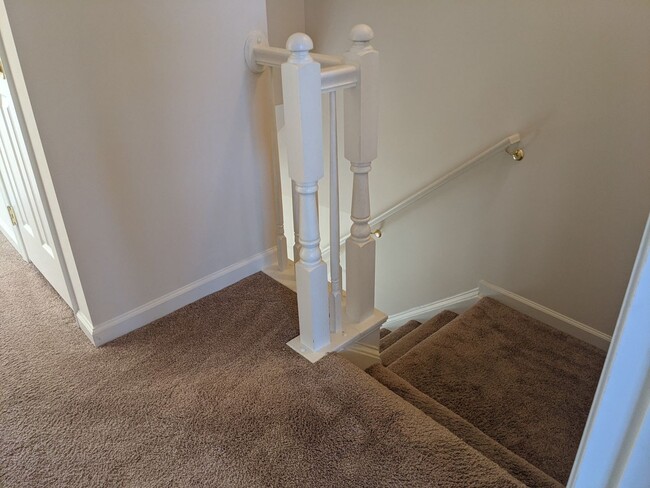 Building Photo - 3 Bedroom Townhouse For Rent in Charming Waynesboro, PA