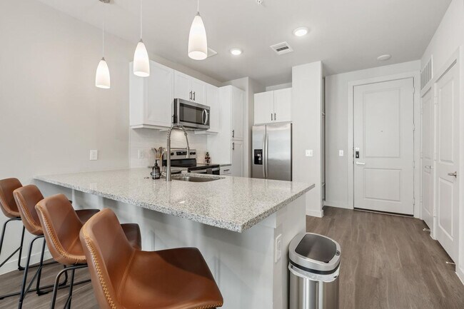 Building Photo - 5820 1/2 Cameron Road-SI FL1-ID1303397P